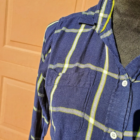 Stylus Blue White Lime Green Plaid Flannel Buttondown Top Women's Size Medium - Picture 12 of 15